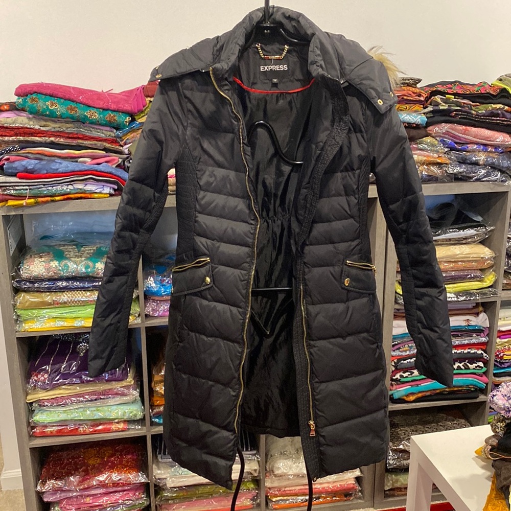 Black puffer with gold zipper